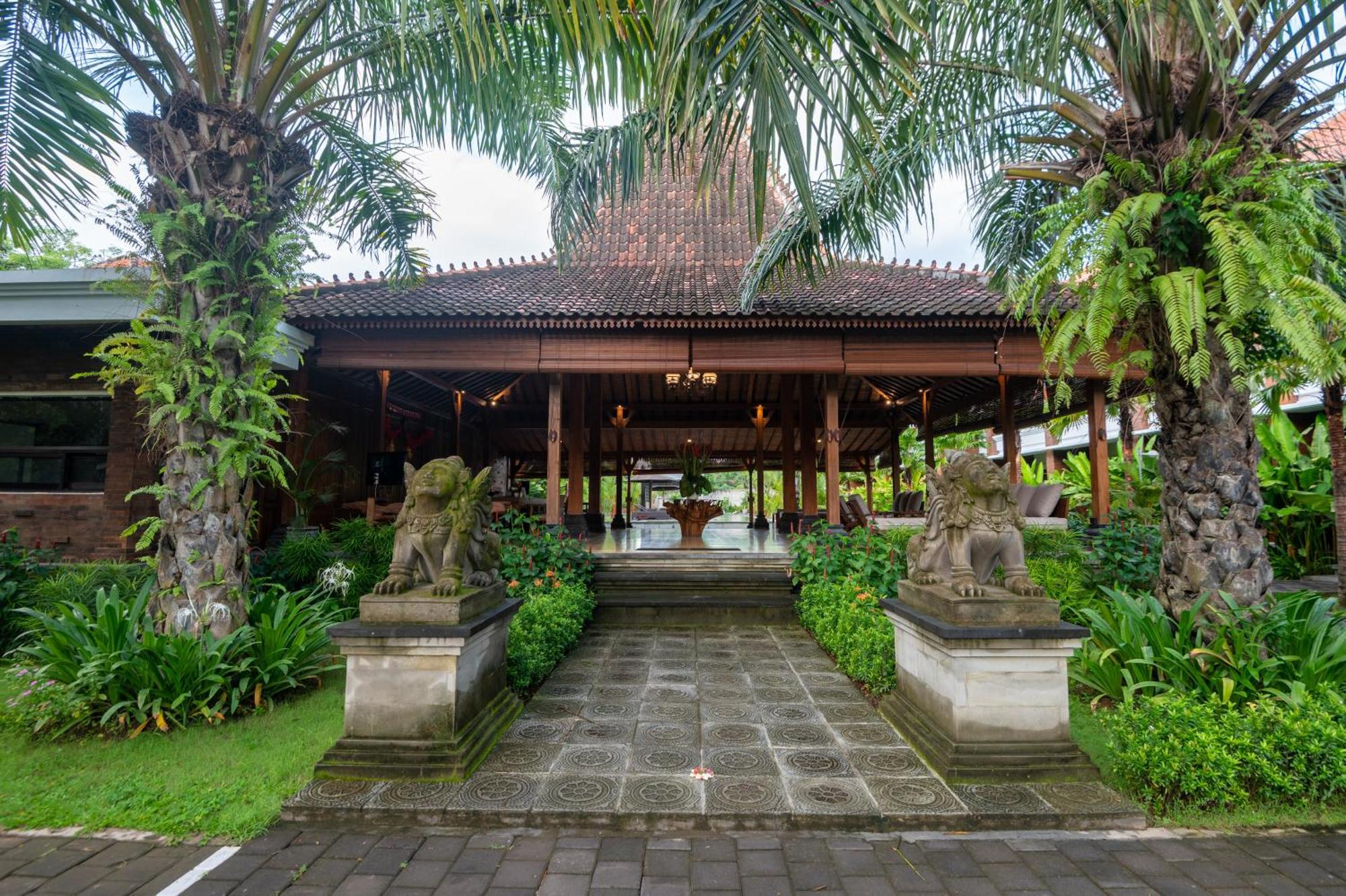 Griya Shanti Hotel