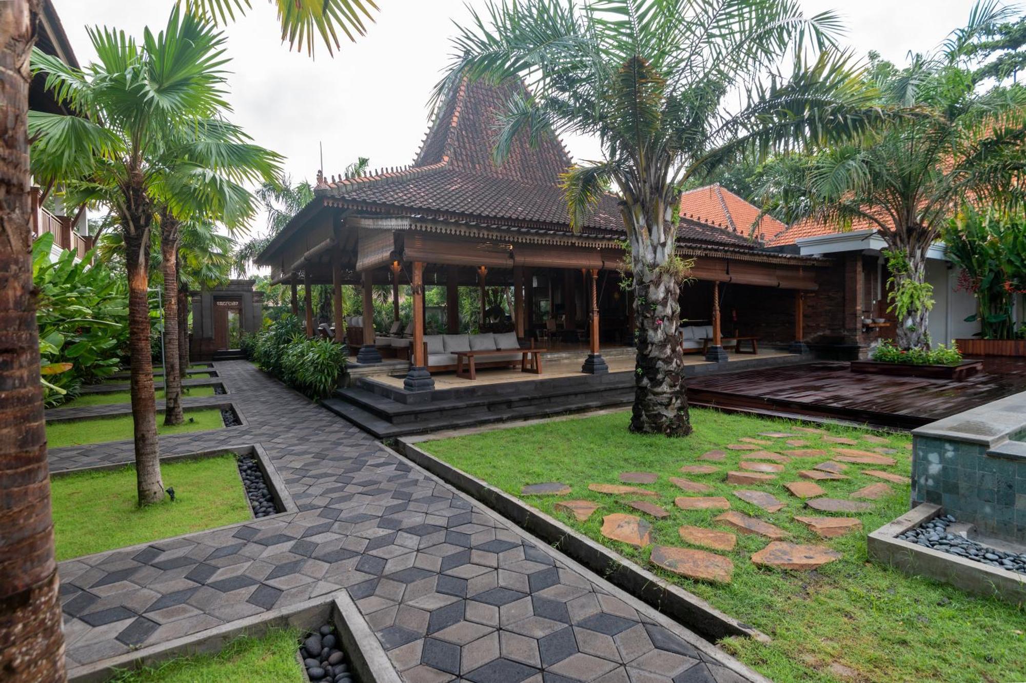 Griya Shanti Hotel